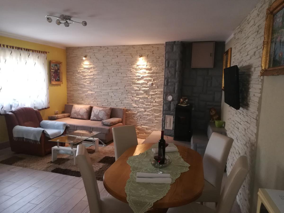 Apartment Ines 노비비노돌스키 외부 사진