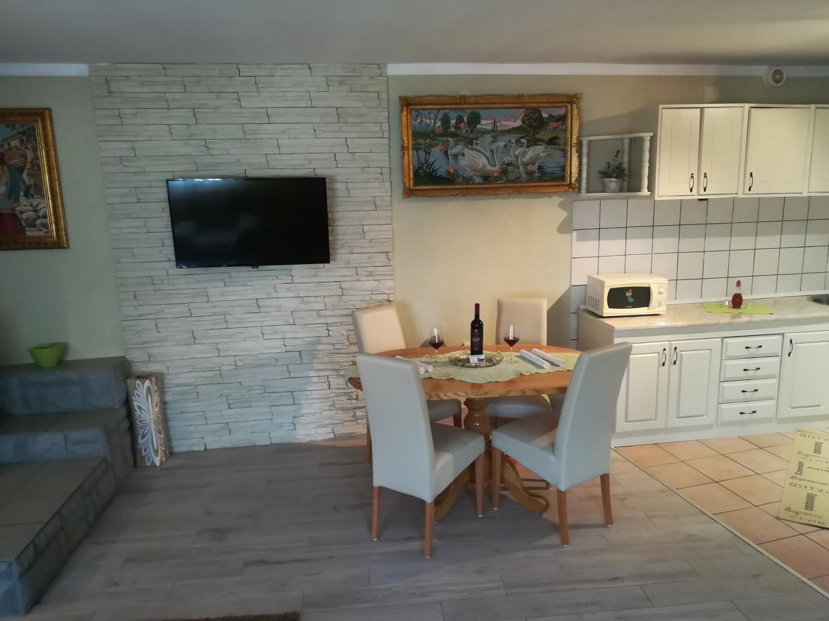 Apartment Ines 노비비노돌스키 외부 사진